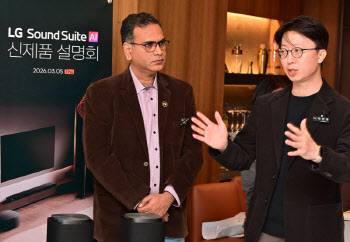 "움직여도 입체 음향이 유지?"…'휘뚜루 마뚜루' LG 사운드 스위트 사용해보니