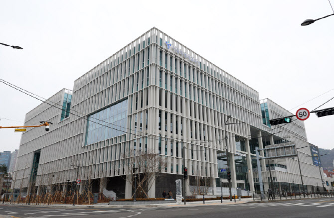 서울교육청 45년 만에 종로 떠난다…용산 신청사로 이전