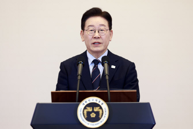 "2년 만의 천만 영화"…'왕사남' 흥행에 李대통령도 찬사