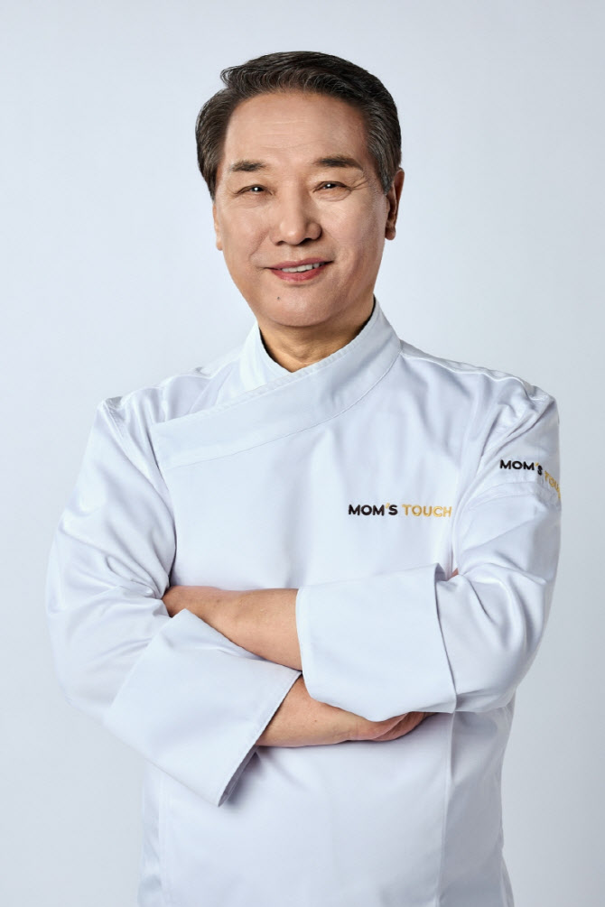 피클 대신 궁채…58년 중식 내공 `후덕죽 버거` 나온다