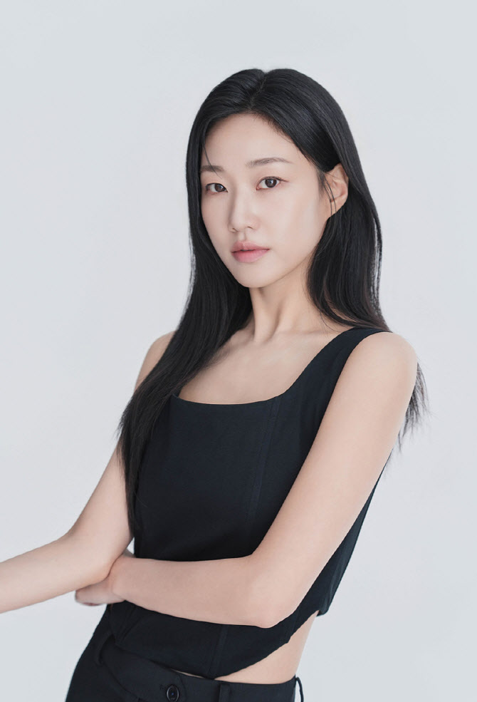 '미쓰홍' 하윤경 "박신혜에 영향 多…리더 자질 배웠다"[인터뷰]①