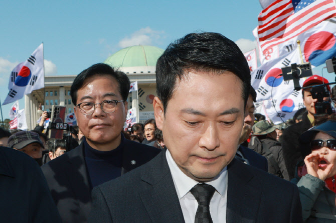 주호영 “장동혁에 조언? 포기했다…이야기 해도 안 따라와”
