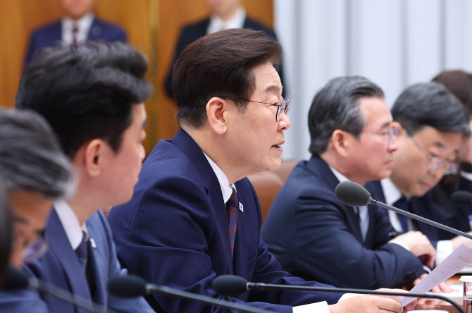 [속보]李대통령 “중동 위기 선제적 대응책 마련” 부처 지시