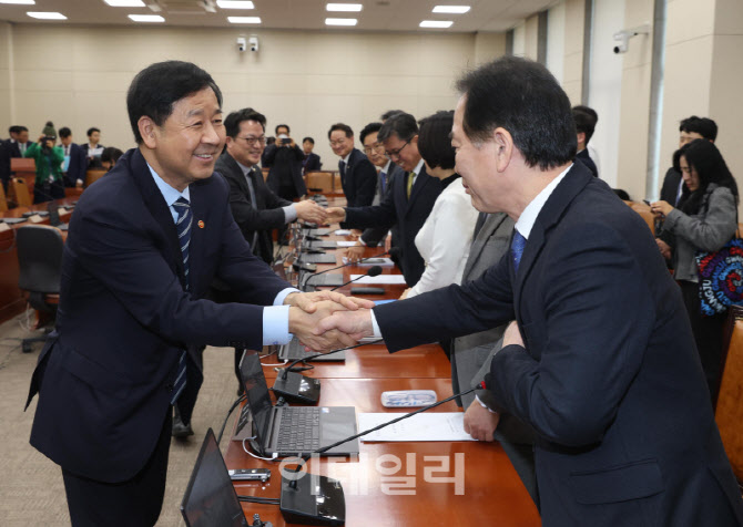 경제계 "대미투자법, 국회 특별위 통과 환영"