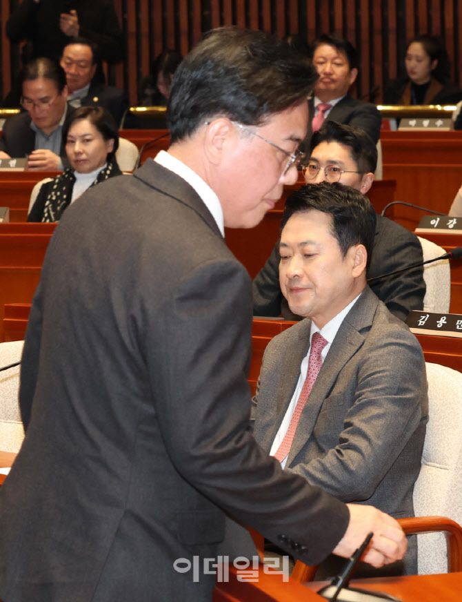 野송언석 "당 노선, 이젠 생존 문제…계엄·尹 입장 정리해야"