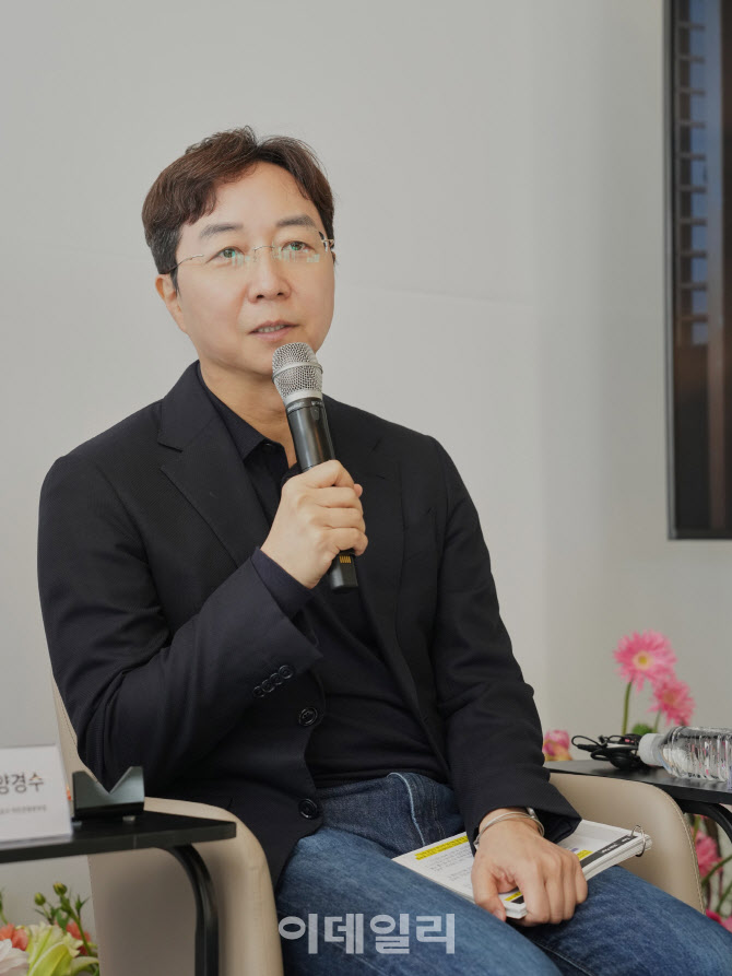 유현준 교수, "'빈집' 보물로 바꾸려면 숙박업 규제 철폐해야" [피플]