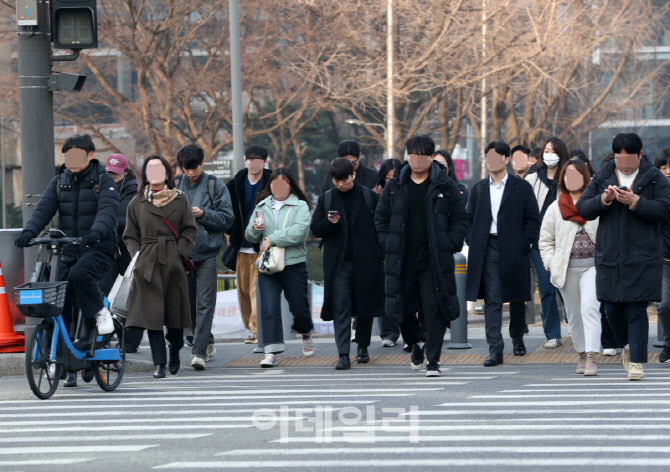 [포토] 봄을 시샘하는 날씨