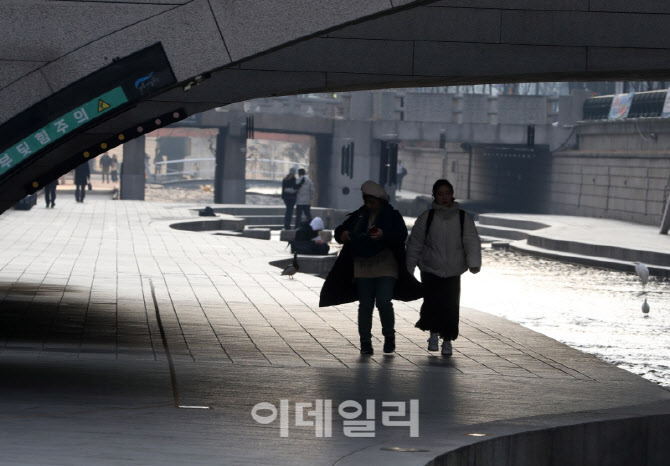 [포토] 봄을 기다리는 청계천