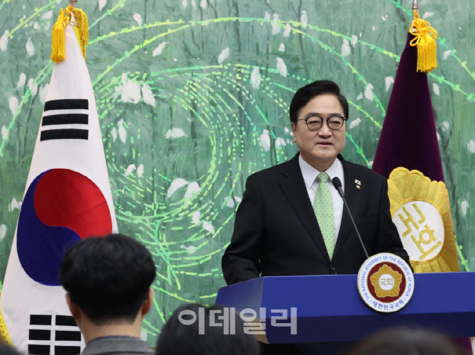 野 ‘절윤·계엄사과’ 선언에 개헌 논의 탄력…17일 개헌특위 성사되나