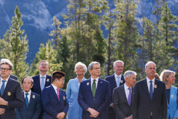 G7 “비축유 방출 준비”…일단 보류 결정 후 시장 상황 주시(종합)