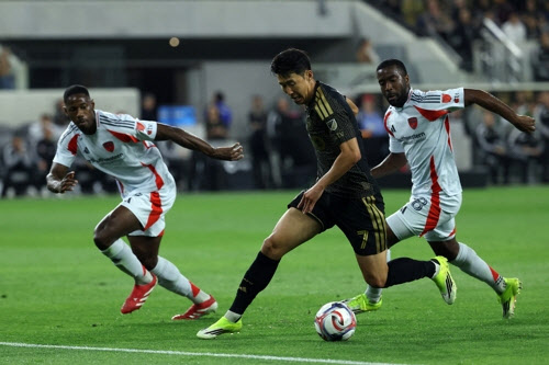 '손흥민, 시즌 7호 도움' LAFC, 챔피언스컵 16강 1차전 무승부