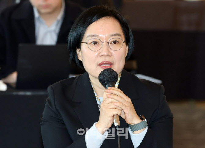 한성숙 플랫폼 정부 실험...이번엔 대국민 오디션