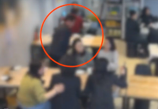 회식 장소 '화장실 몰카' 장학관, 몸에 소형 카메라 3대 더 있었다