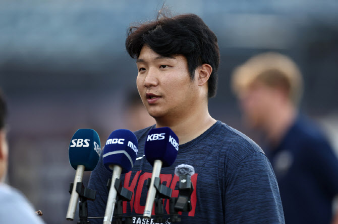 '대만 팬 악플' 문보경 "아쉬워서 그런 듯... 칭찬으로 받겠다"