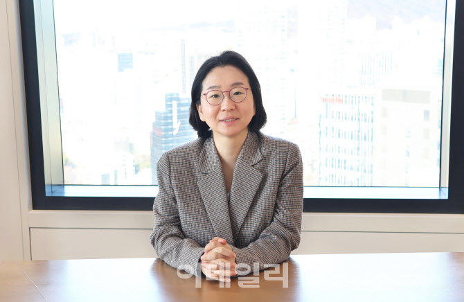 "美 관세 쓰나미 이제 시작…무역법 301조 다음 카드도 있다"