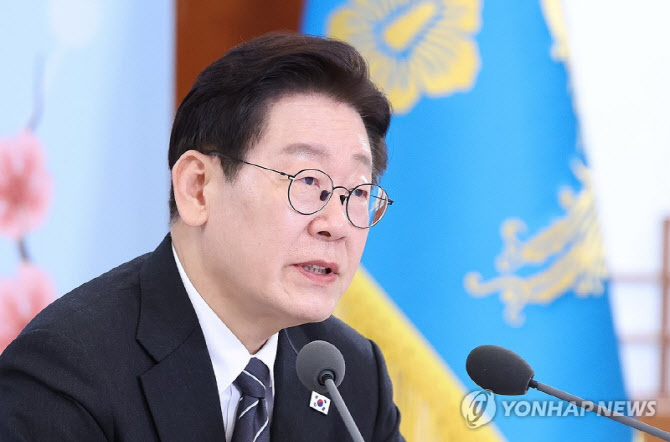 李 대통령, 무안 참사 유해 방치에 "경위 철저히 조사"