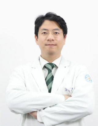 [전문의 칼럼] 걷기부터 수영까지... 봄철 무릎 운동 가이드
