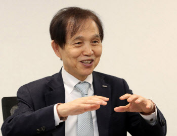 이광형 KAIST 총장 “차기 총장 선임 때까지 직무 수행”...사의 철회