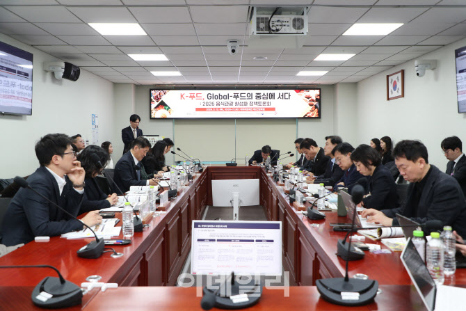 맛집 가봐야 노인뿐… 콘텐츠 없인 K-한식 없다