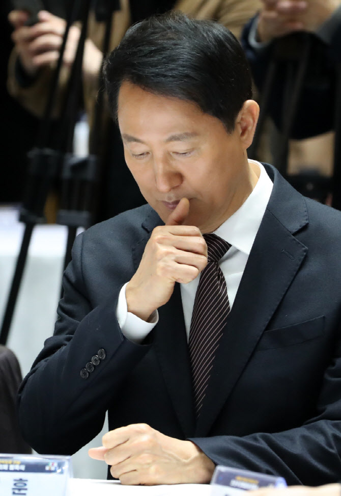 [포토] 발족식 참석하는 오세훈 시장