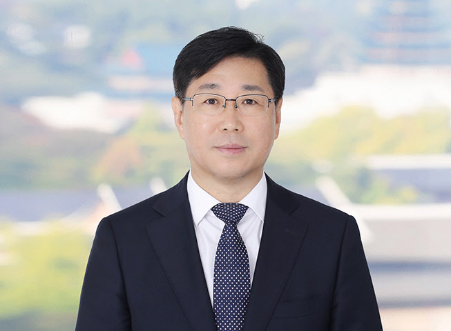 윤종수 KT 사외이사 연임 포기 “새로운 이사회와 함께 KT의 발전 기대”
