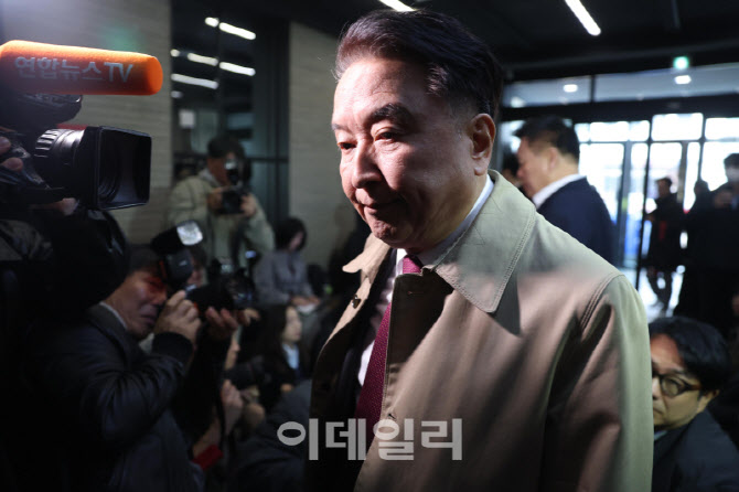 [포토]'김영환 충북지사, '컷오프...국민의힘 공관위 항의 방문'