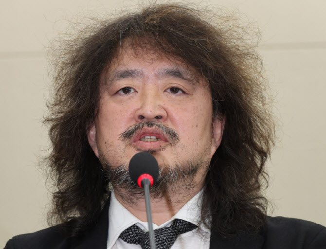 [현장에서]'여권의 입' 김어준을 둘러싼 민주당 균열