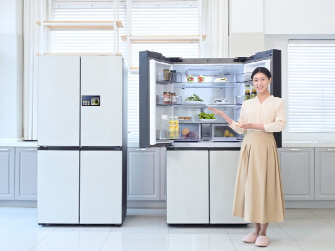 AI가 식재료 관리…삼성, 비스포크 AI 패밀리허브 신제품 출시