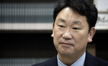 盧사위 곽상언...“노무현 그립다” 정청래 직격