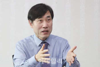 보험연수원, 韓 최초 비트코인 보유 기관 된다…하태경 “혁신 이정표”