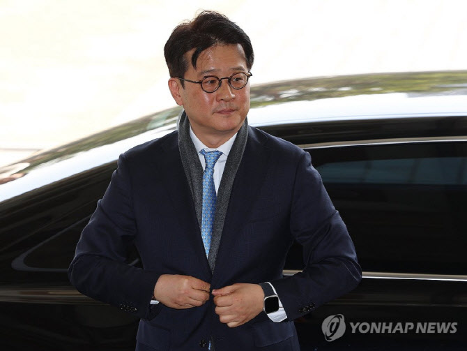 특검, '김건희 수사무마' 이창수 前지검장 '무죄 판례 검토' 지시 정황 포착