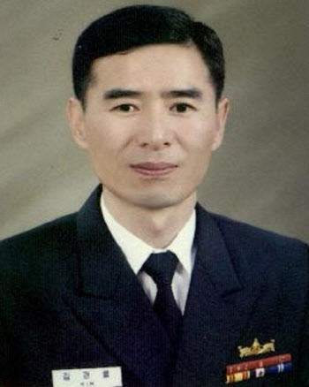 신임 해군참모총장에 김경률 해군작전사령관 발탁
