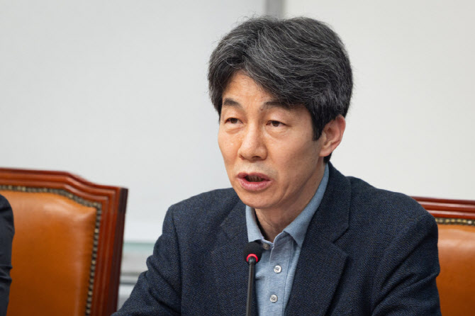 "친문, 李 낙선 바라" 송영길에 윤건영 "갈라치기 언어 좋지 않아"