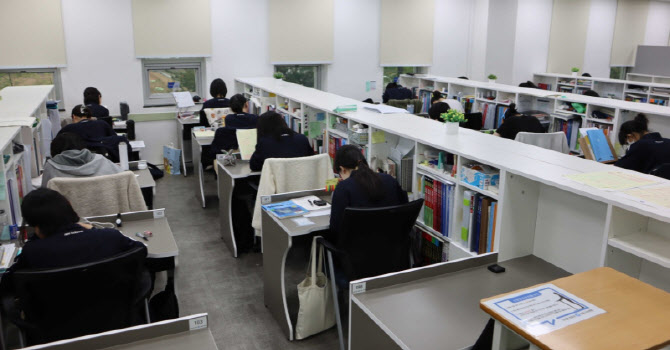 재수 기숙학원 선택 기준 변화… 학습 관리·생활 환경 함께 본다