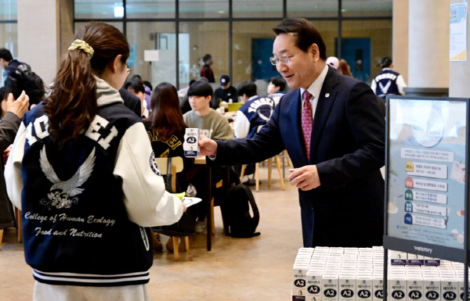 유정복 시장, 연세대 송도캠서 '천원의 아침밥' 사업 점검