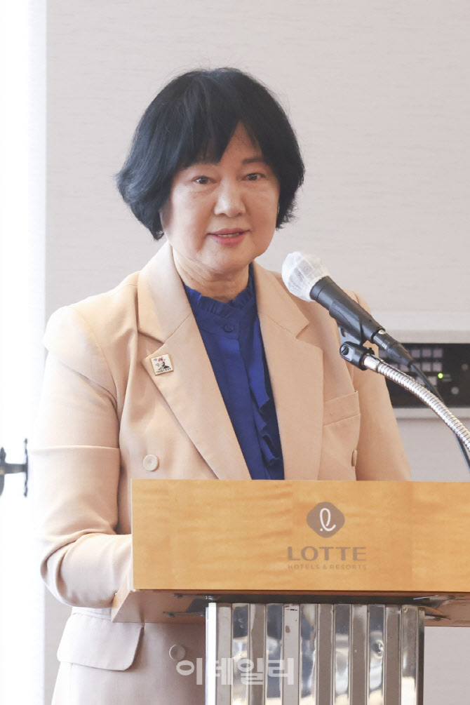 [포토]특강하는 문영숙 최재형기념사업회 이사장