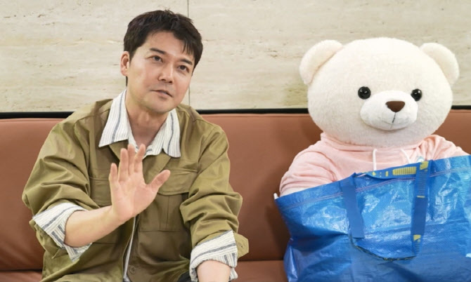 '트민남' 전현무, 박천휴 작가 따라잡기…"눈 돌아간다" (나혼산)
