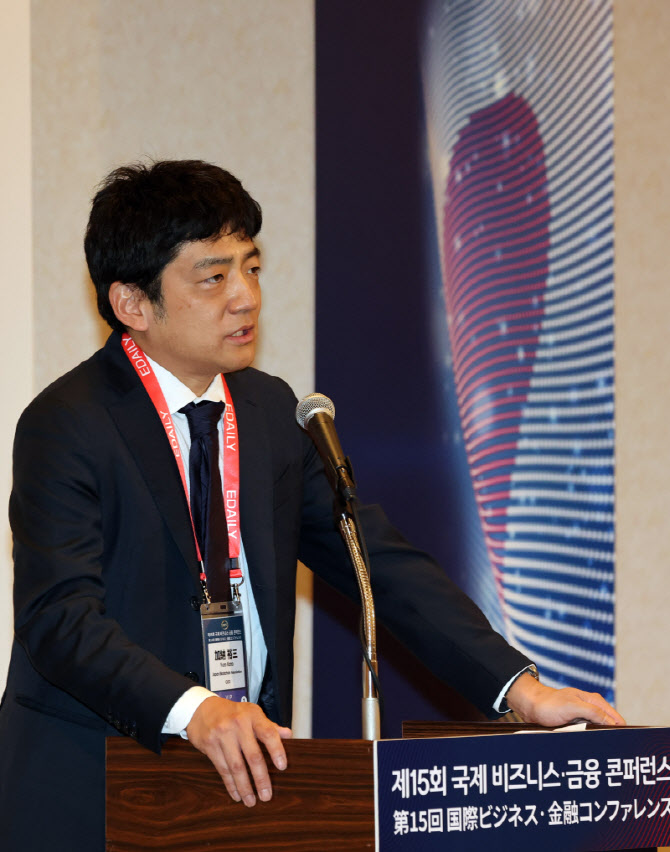 [포토]축사하는 카노 유조 일본 블록체인산업협회장