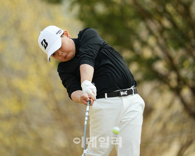 [포토]강승준,힘찬 임팩트