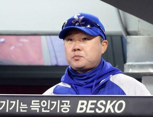 패배 속 희망 발견한 박진만 감독 "어제는 55패 목표 중 1패일 뿐"