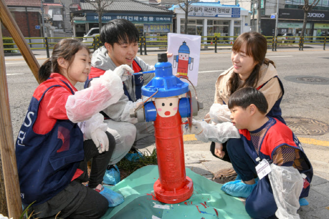현대모비스, 도심 낡은 소화전 도색 누적 1000개 달성