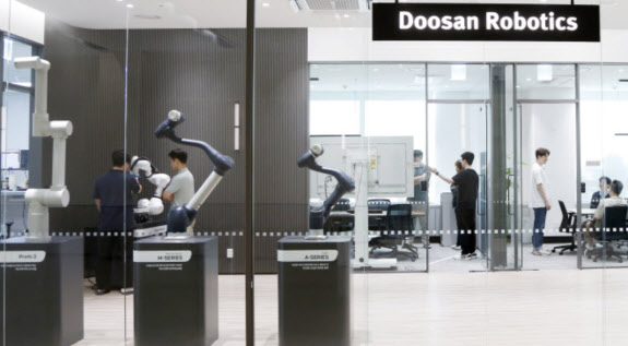 두산로보틱스, AI·로봇 전문인력 공개채용…인재 확보 나서