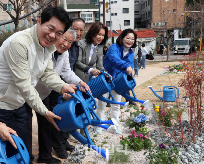 [포토] 관악구 낙성꽃들정원 준공식