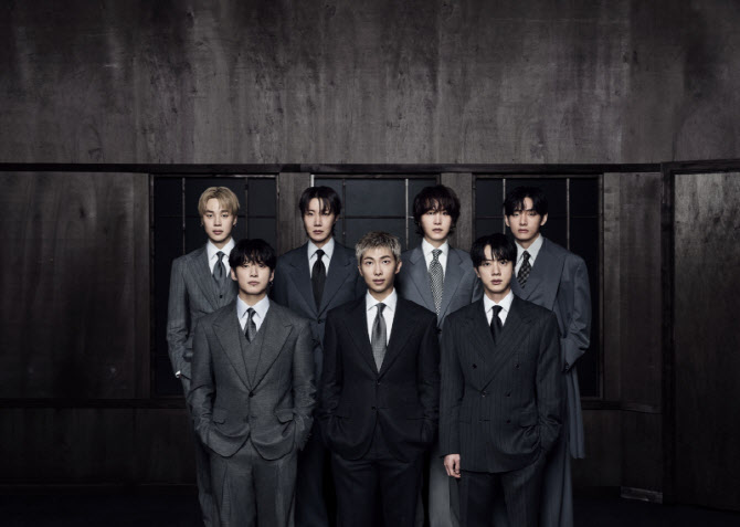 BTS, 美 빌보드 전세냈다… ‘아리랑’ 13곡 핫100 진입