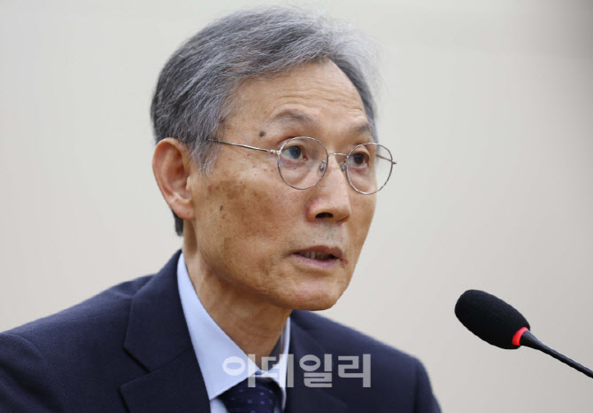 [포토]인사청문회, '답변하는 고광헌 후보자'