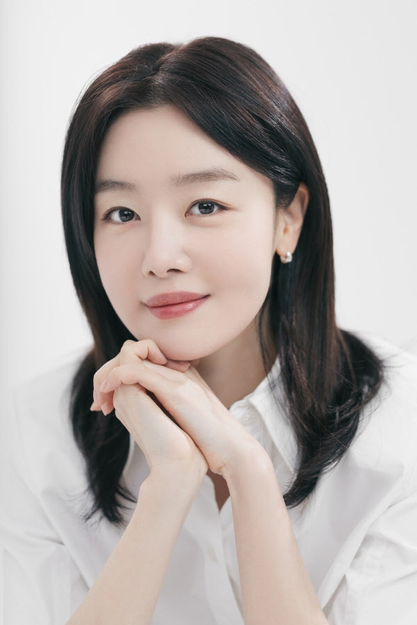 한선화, 고스트 스튜디오와 전속계약…차주영과 한솥밥