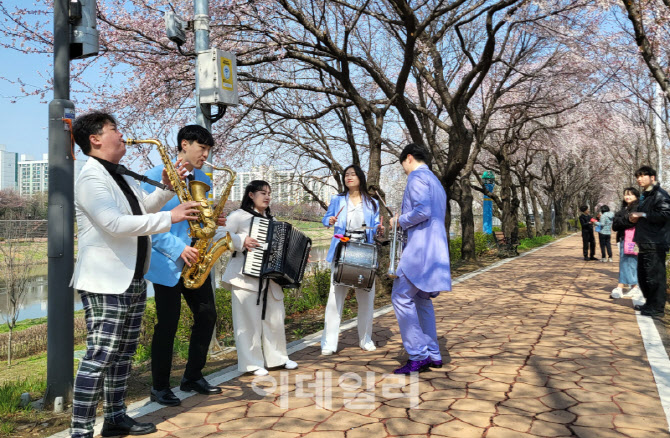 [포토] 금천구, ‘버스킹·거리공연’ 활성화