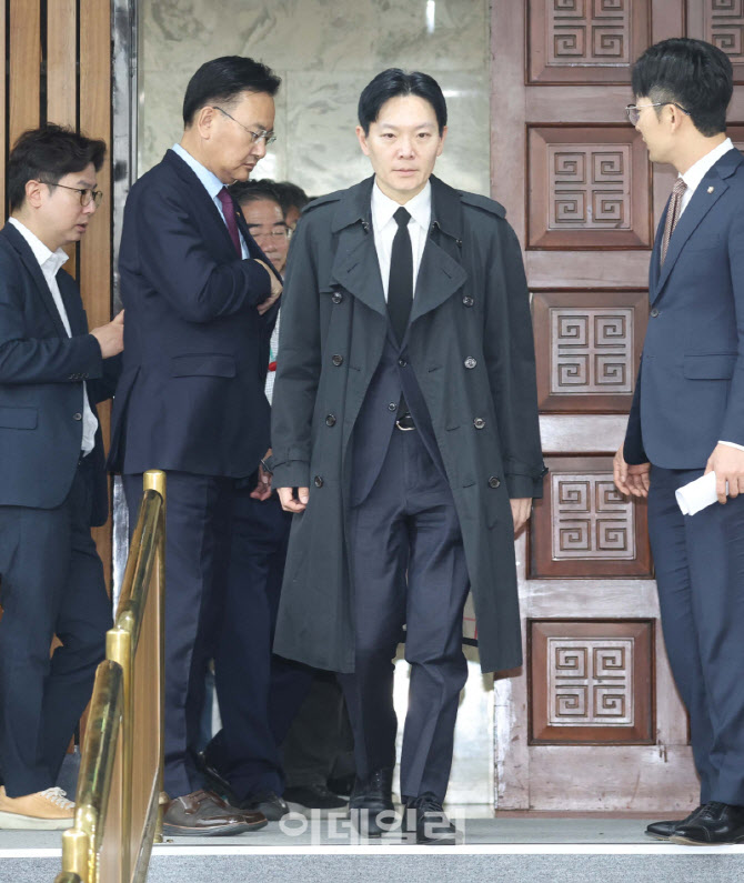 [포토]국민의힘 주최 청문회 출석하는 박상용 검사
