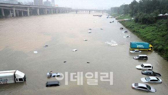 경기도, 집중호우 대비 침수위험 둔치주차장 점검