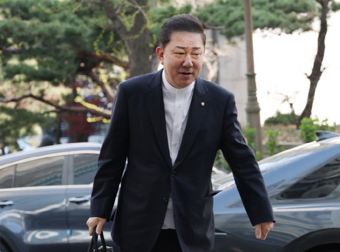 김병기 "무죄 입증 자신"…잦은 소환에 불편한 기색도(종합)
